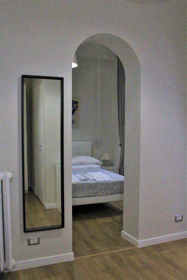 Hotel The Castle Inside Roma Esterno foto